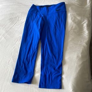 Nike cropped leggings
